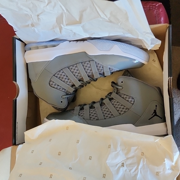 🥳❤️‍🔥HP❤️‍🔥🥳 NIB Jordan: Max Aura, Cool Gray, Gray/White/Clear, Men's 10 - Picture 9 of 11